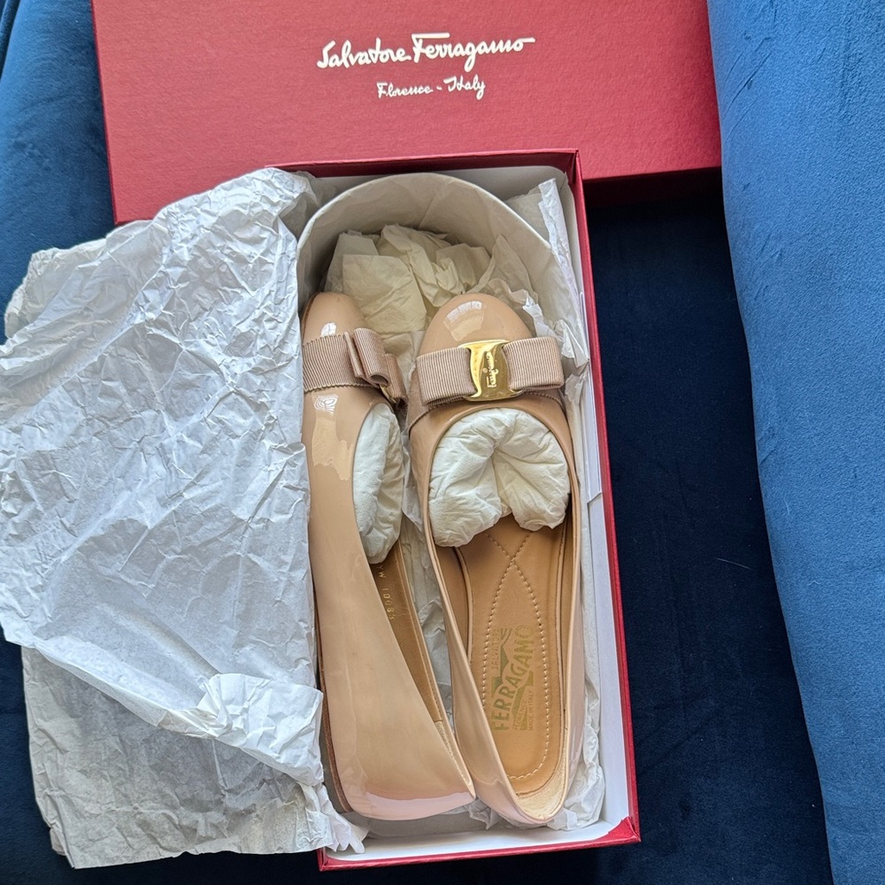 Salvatore Ferragamo Nude Patent Flats with Bow